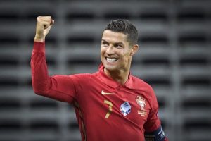 Instagram : Cristiano Ronaldo est la première personnalité mondiale à atteindre 300 millions de follower