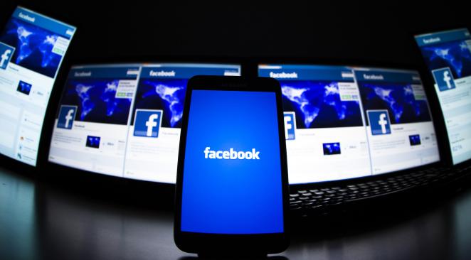 Réseaux sociaux : ce qui change en 2018, Facebook à la conquête des médias