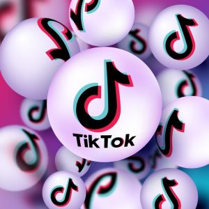 Tik Tok devient l'application la plus téléchargée dans le monde devant Facebook.